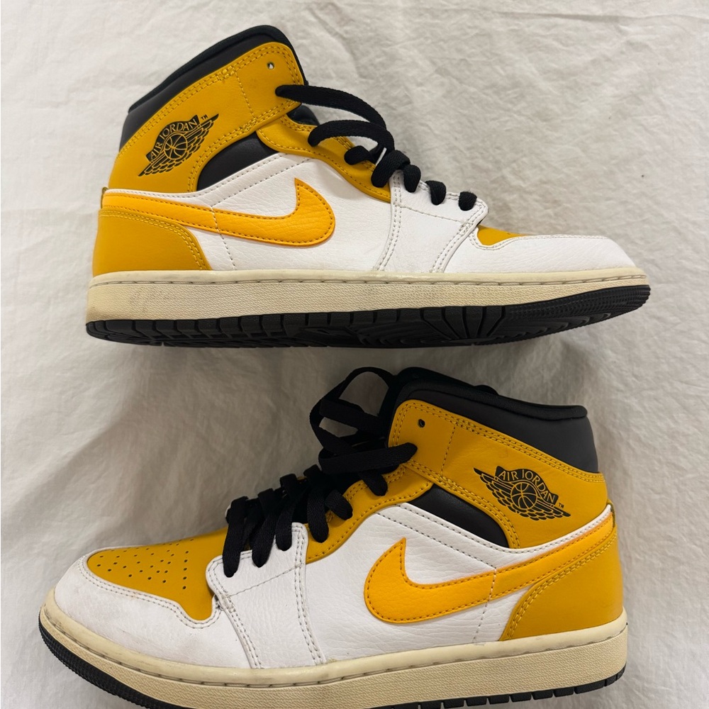 Nike High-Top Yellow and White Sneakers